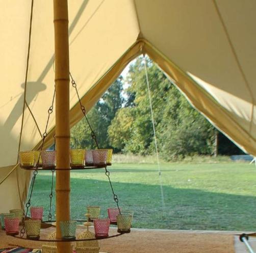 Wildberry Glamping Hotel Orgeres-la-Roche Bagian luar foto