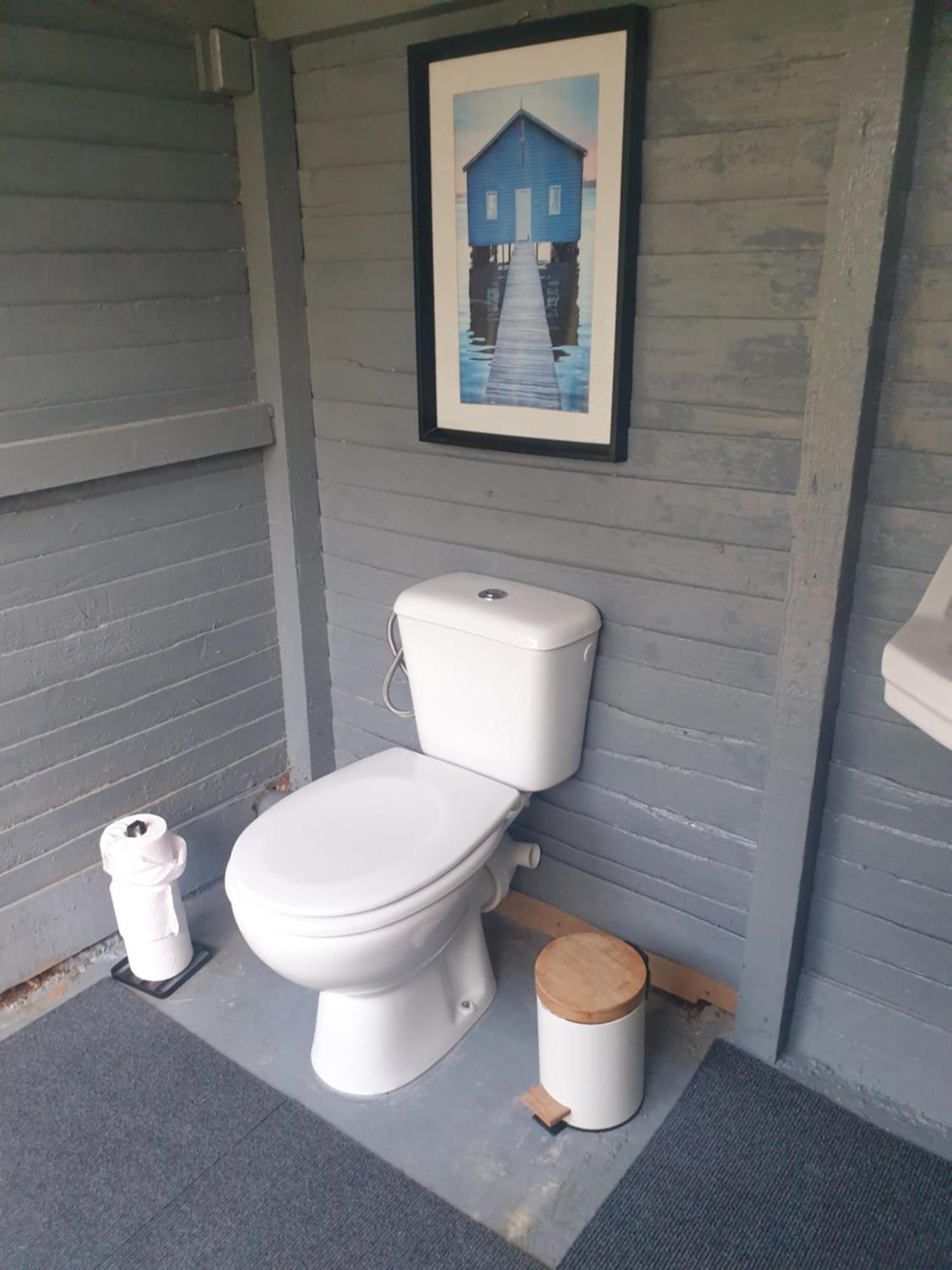 Wildberry Glamping Hotel Orgeres-la-Roche Bagian luar foto